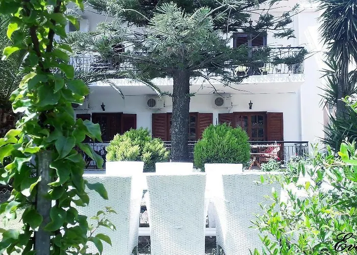 Evans Skiathos